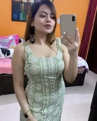 Call Girl in Alamnagar